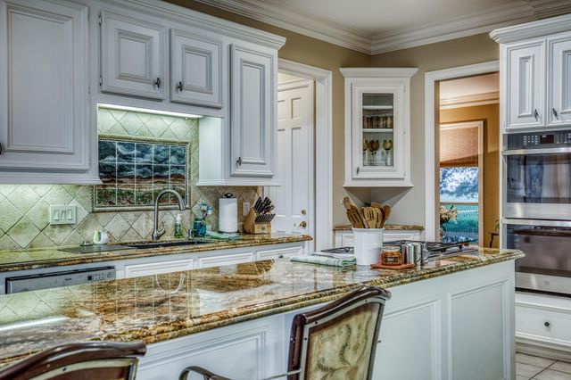 2204 Carter Rd, Bellville, TX 77418