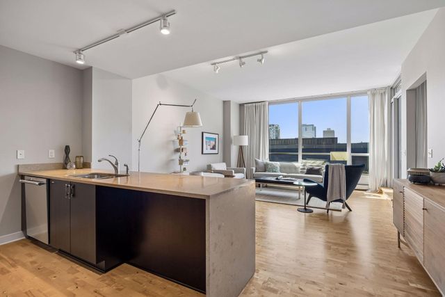 901 S 2nd Street 604, Minneapolis, MN 55415