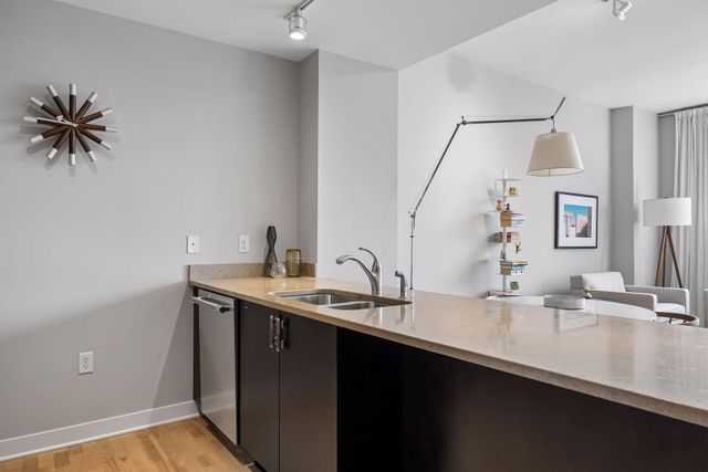 901 S 2nd Street 604, Minneapolis, MN 55415
