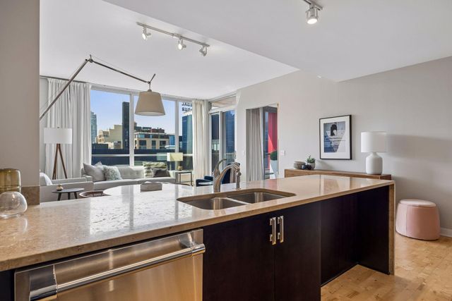 901 S 2nd Street 604, Minneapolis, MN 55415