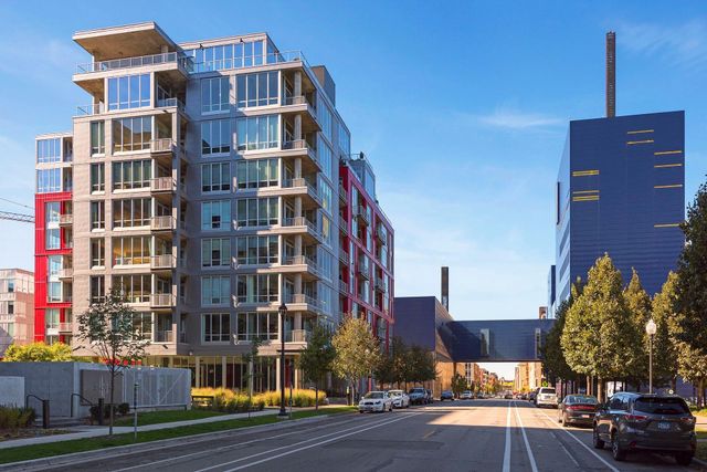 901 S 2nd Street 604, Minneapolis, MN 55415