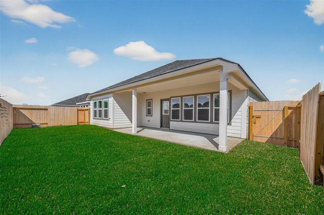 2111 Spring Hollow Drive, Baytown, TX 77521