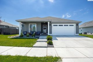 4827 Village View St, Richland, WA 99352