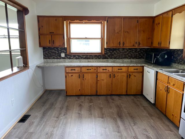 9350 Biddle Street, Romulus, MI 48174