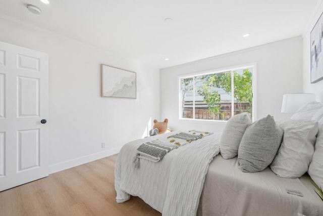 1220 Irwin Street, Belmont, CA 94002