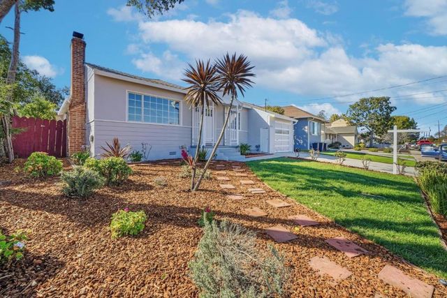 1220 Irwin Street, Belmont, CA 94002