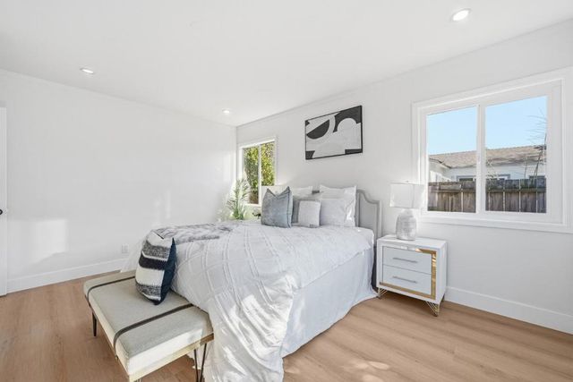 1220 Irwin Street, Belmont, CA 94002