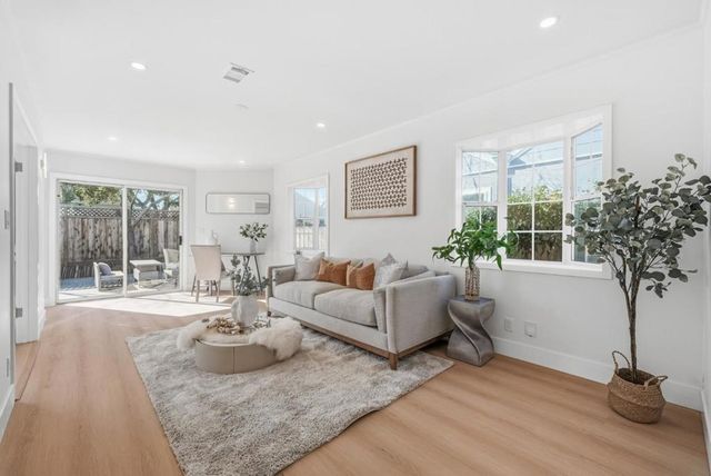 1220 Irwin Street, Belmont, CA 94002