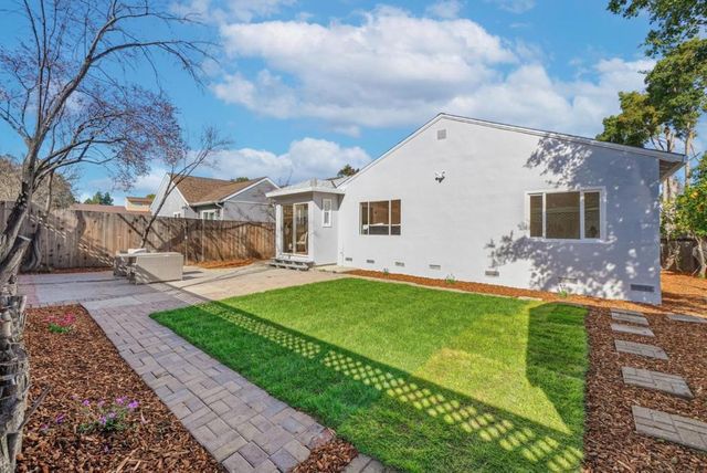 1220 Irwin Street, Belmont, CA 94002