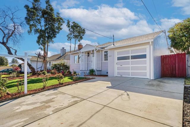 1220 Irwin Street, Belmont, CA 94002