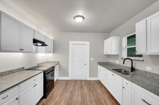304 W 4th Street, Ferris, TX 75125