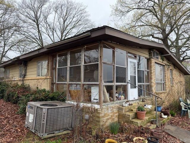 141 Jackson Avenue, Mayflower, AR 72106