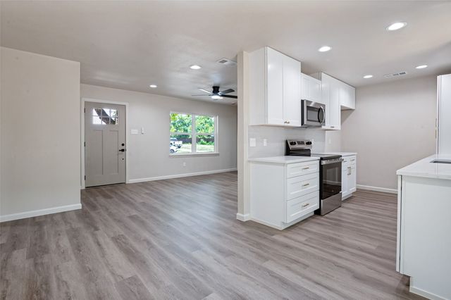 1103 Belvedere Drive, Arlington, TX 76010