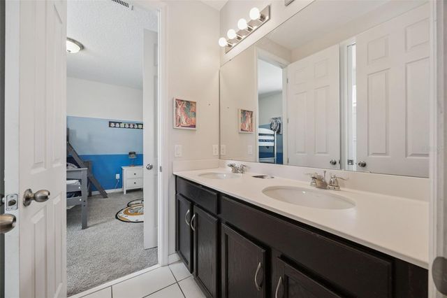 9008 SUNSHINE RIDGE LOOP, Kissimmee, FL 34747