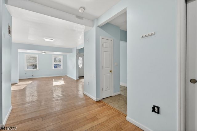 136 Smith St, Elizabeth City, NJ 07201