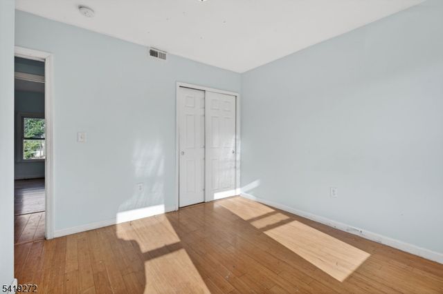 136 Smith St, Elizabeth City, NJ 07201