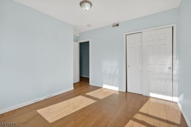 136 Smith St, Elizabeth City, NJ 07201