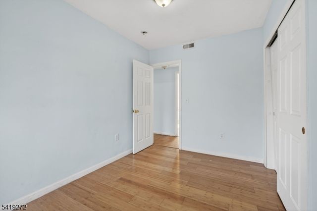 136 Smith St, Elizabeth City, NJ 07201