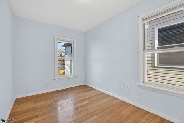 136 Smith St, Elizabeth City, NJ 07201