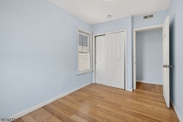 136 Smith St, Elizabeth City, NJ 07201