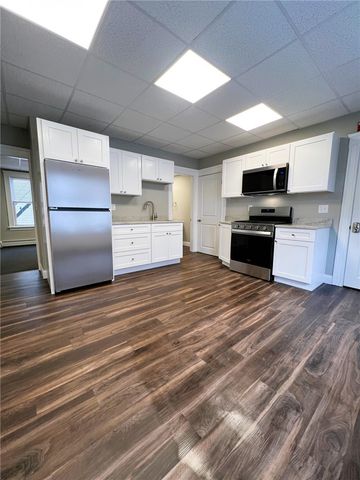 49 Hebert Avenue 2F, Woonsocket, RI 02895