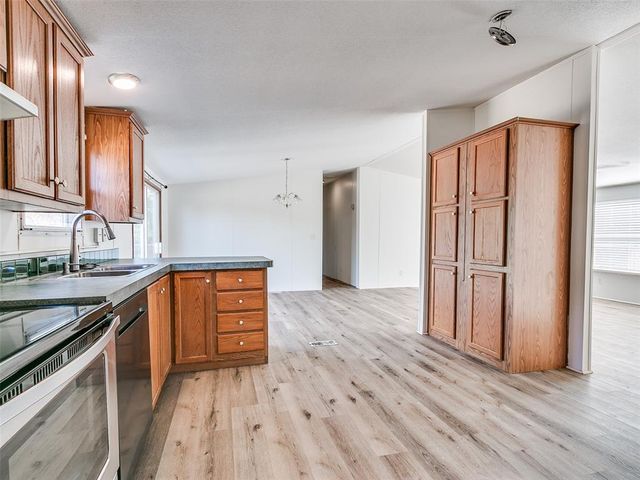 1875 His Way, Guthrie, OK 73044