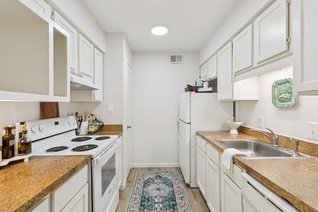 8109 Skillman Street 3024, Dallas, TX 75231