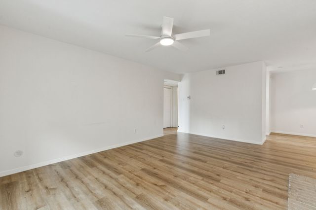 8109 Skillman Street 3024, Dallas, TX 75231