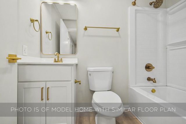 18063 Bulla Road B, South Bend, IN 46635