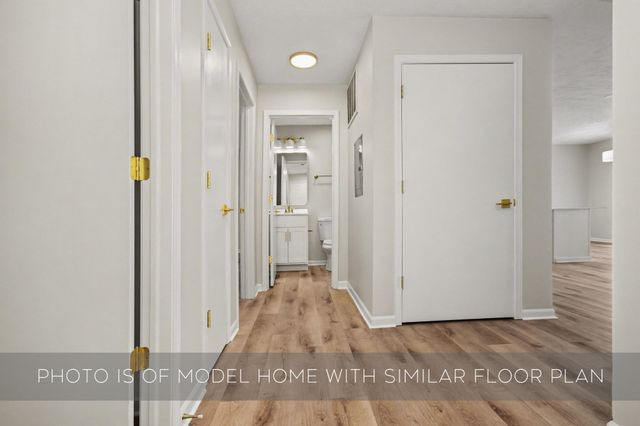 18063 Bulla Road B, South Bend, IN 46635