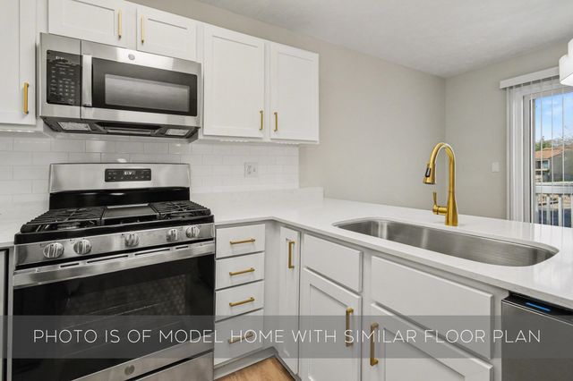 18063 Bulla Road B, South Bend, IN 46635