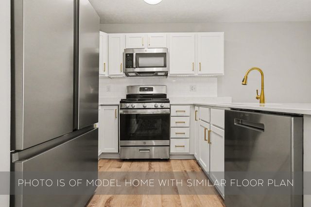 18063 Bulla Road B, South Bend, IN 46635