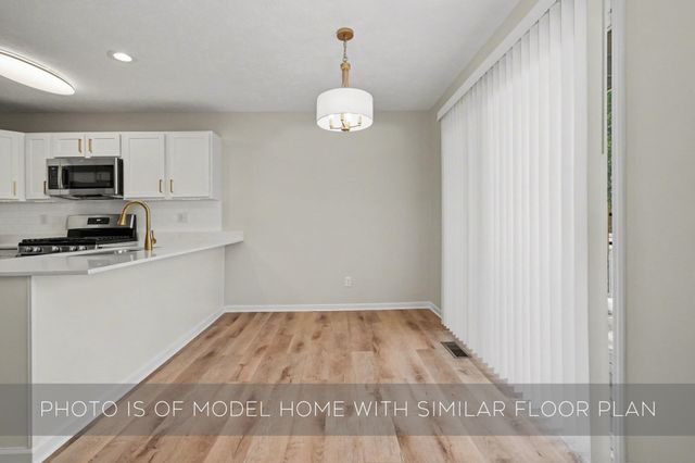 18063 Bulla Road B, South Bend, IN 46635