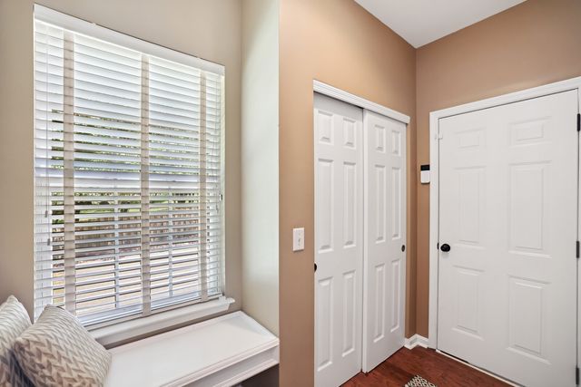 1013 Cherry Springs Dr, Cottontown, TN 37048