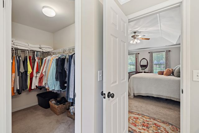 1013 Cherry Springs Dr, Cottontown, TN 37048