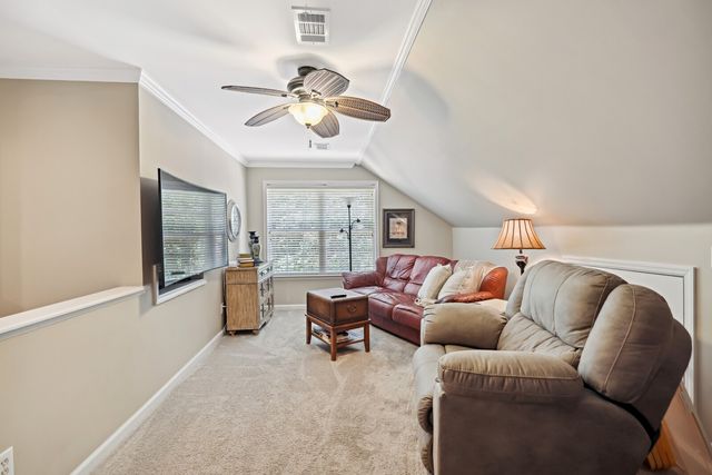 1013 Cherry Springs Dr, Cottontown, TN 37048