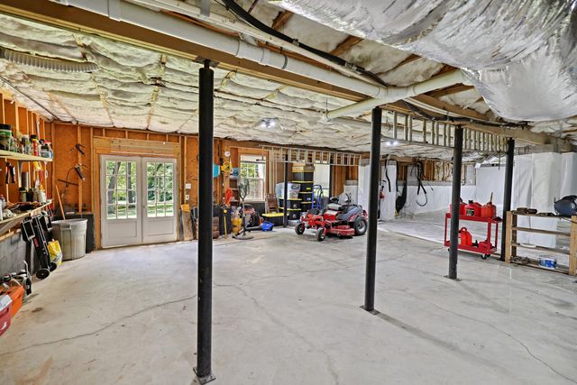 1013 Cherry Springs Dr, Cottontown, TN 37048