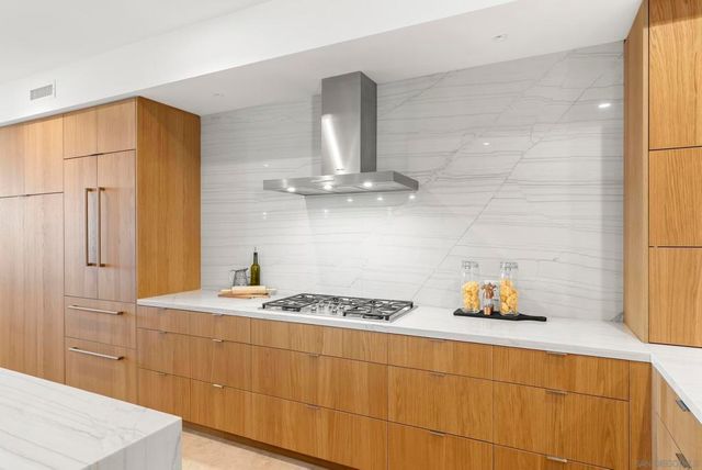 2750 4th 203, San Diego, CA 92103