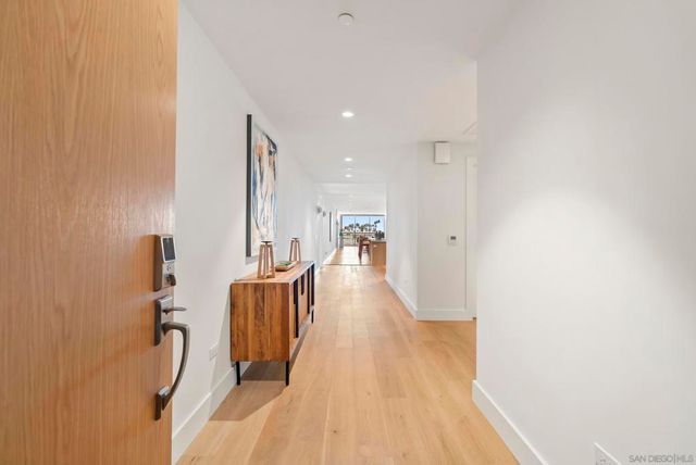 2750 4th 203, San Diego, CA 92103