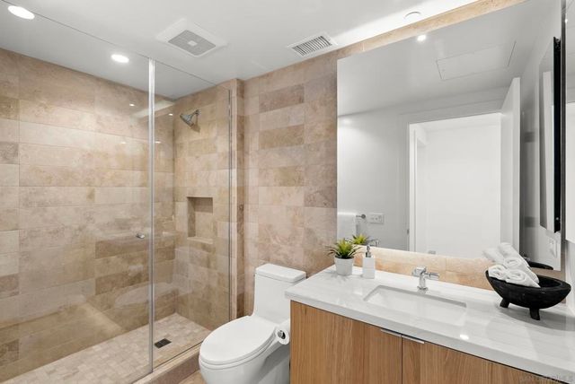 2750 4th 203, San Diego, CA 92103