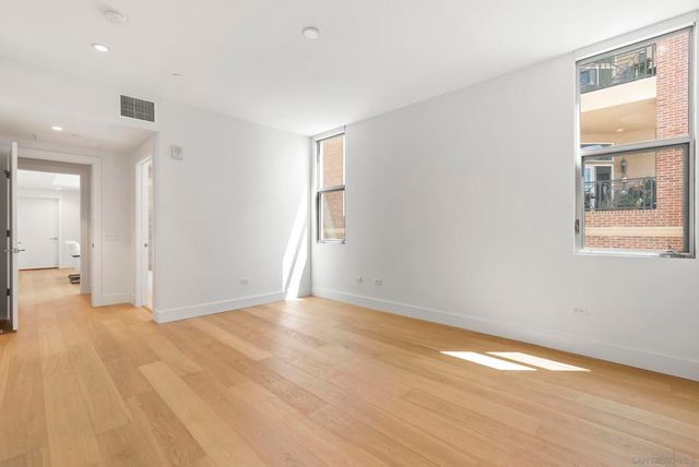 2750 4th 203, San Diego, CA 92103