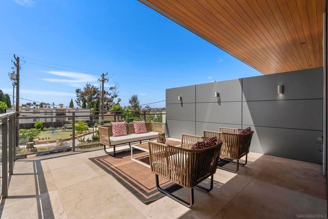 2750 4th 203, San Diego, CA 92103