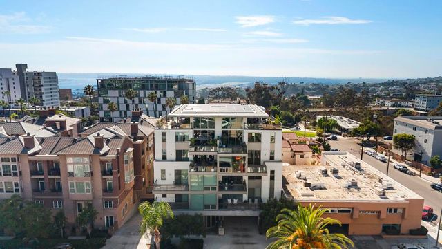 2750 4th 203, San Diego, CA 92103