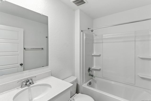 4113 Lazy Lily Dr, Seguin, TX 78155