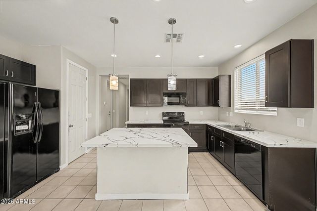 1034 W LINCOLN Avenue, Coolidge, AZ 85128