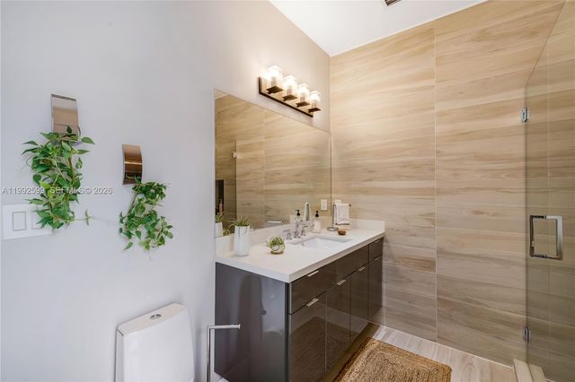 5602 SW 65th Ct, South Miami, FL 33143