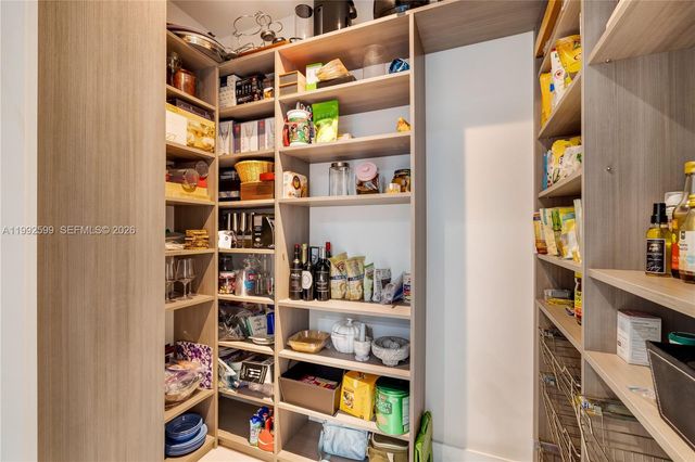 5602 SW 65th Ct, South Miami, FL 33143