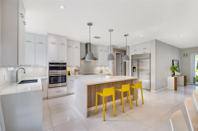 5602 SW 65th Ct, South Miami, FL 33143