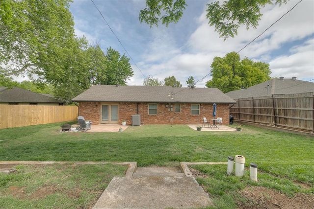 5624 NW 61st Street, Warr Acres, OK 73122