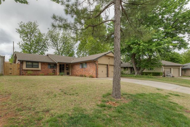 5624 NW 61st Street, Warr Acres, OK 73122